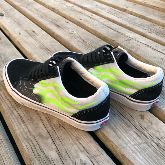 Vans Old Skool Classic Sneakers - Picture 5 of 8